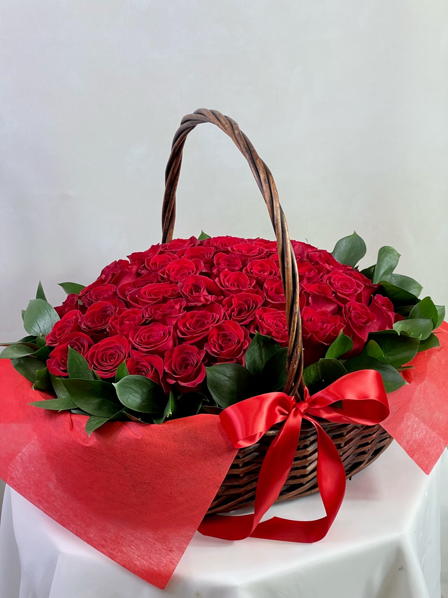Grand basket of roses