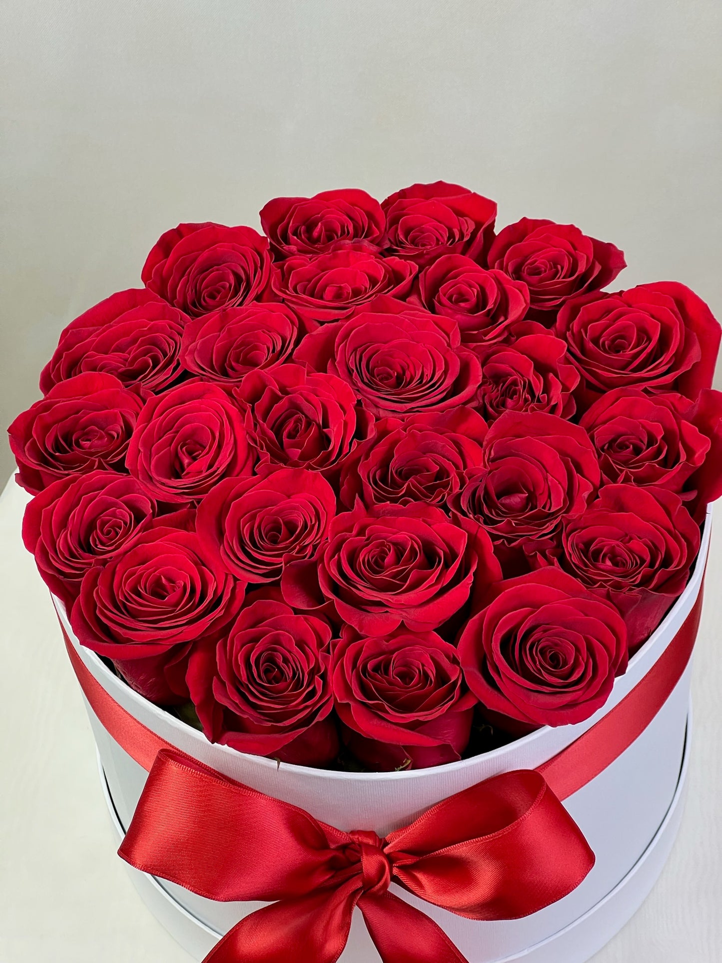 Round box of Roses