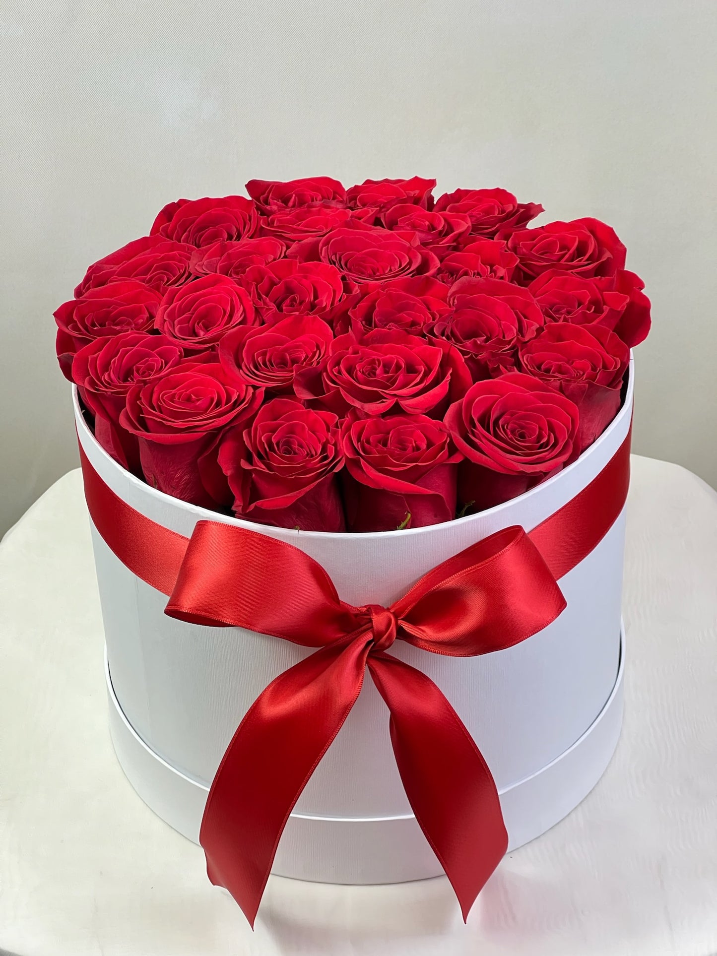 Round box of Roses