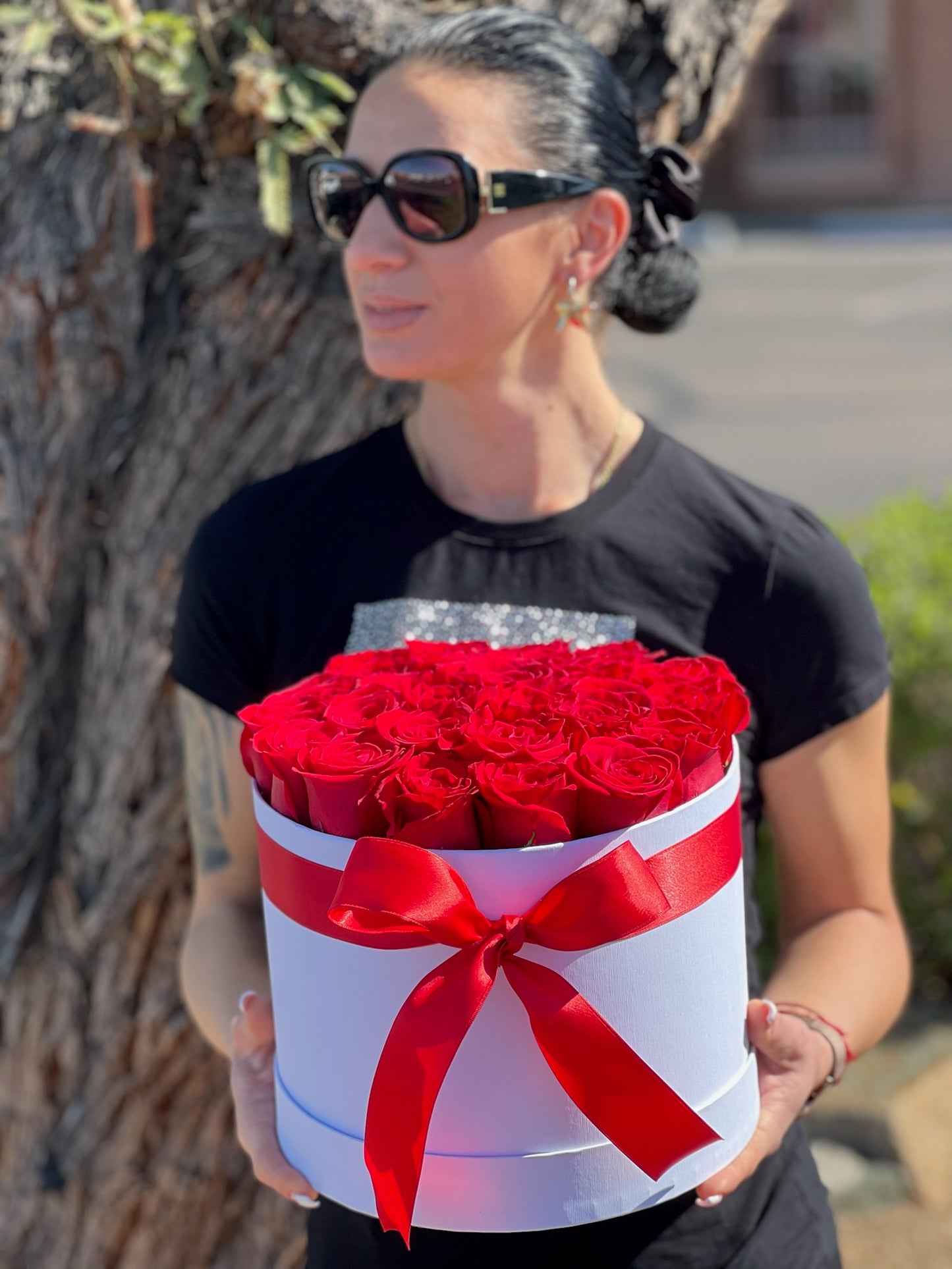 Round box of Roses