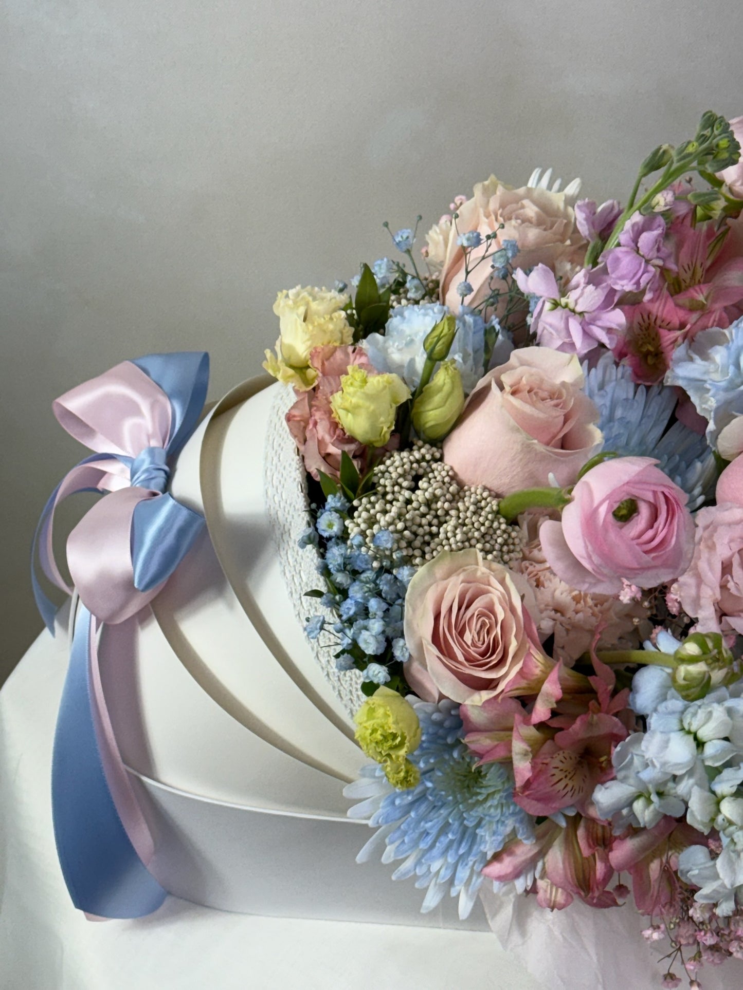 Gender Reveal Flower Carriage